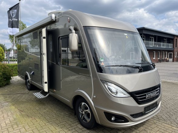 Hymer B 678 DL 180PK Aut Hefbed Levelsysteem Airco Sat Solar