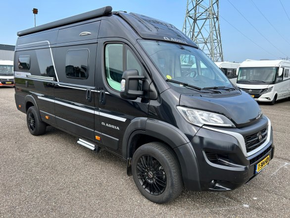 Adria TWIN 640SGX 180pk Automaat 18inch
