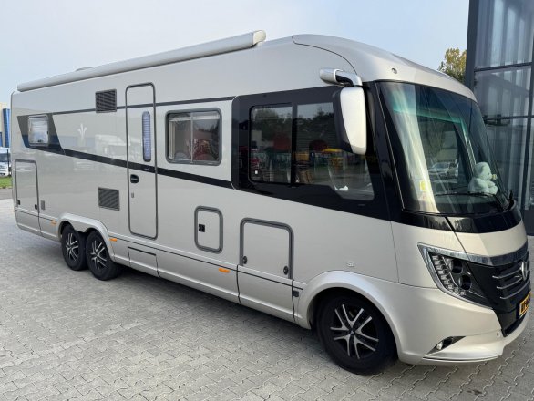 Niesmann+Bischoff Arto 83 Barzit 3.0 Aut Luchtvering Lithium Lengtebedden+hefbed